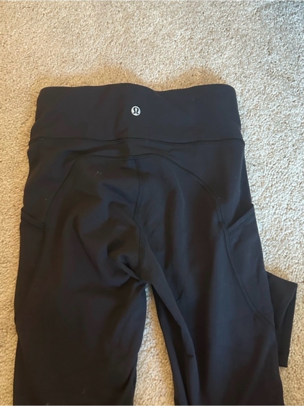 Lululemon Wunder Train High-Rise Tight with Pockets - 
Size 4